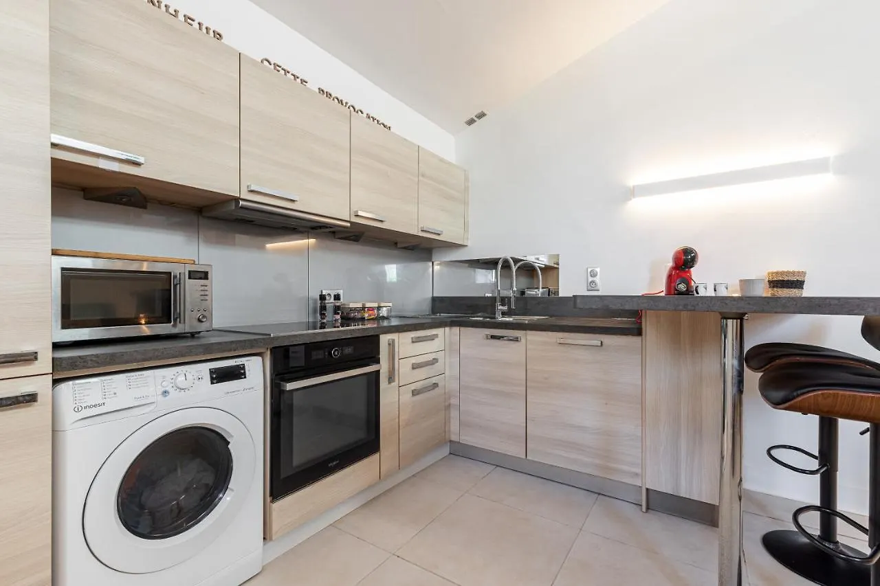 Apartment Superbe Appartement En Plein Centre Du Vieil Antibes France