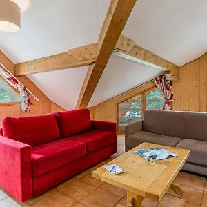 https://madame-vacances-la-cascade.hotels-rhonealpes.com